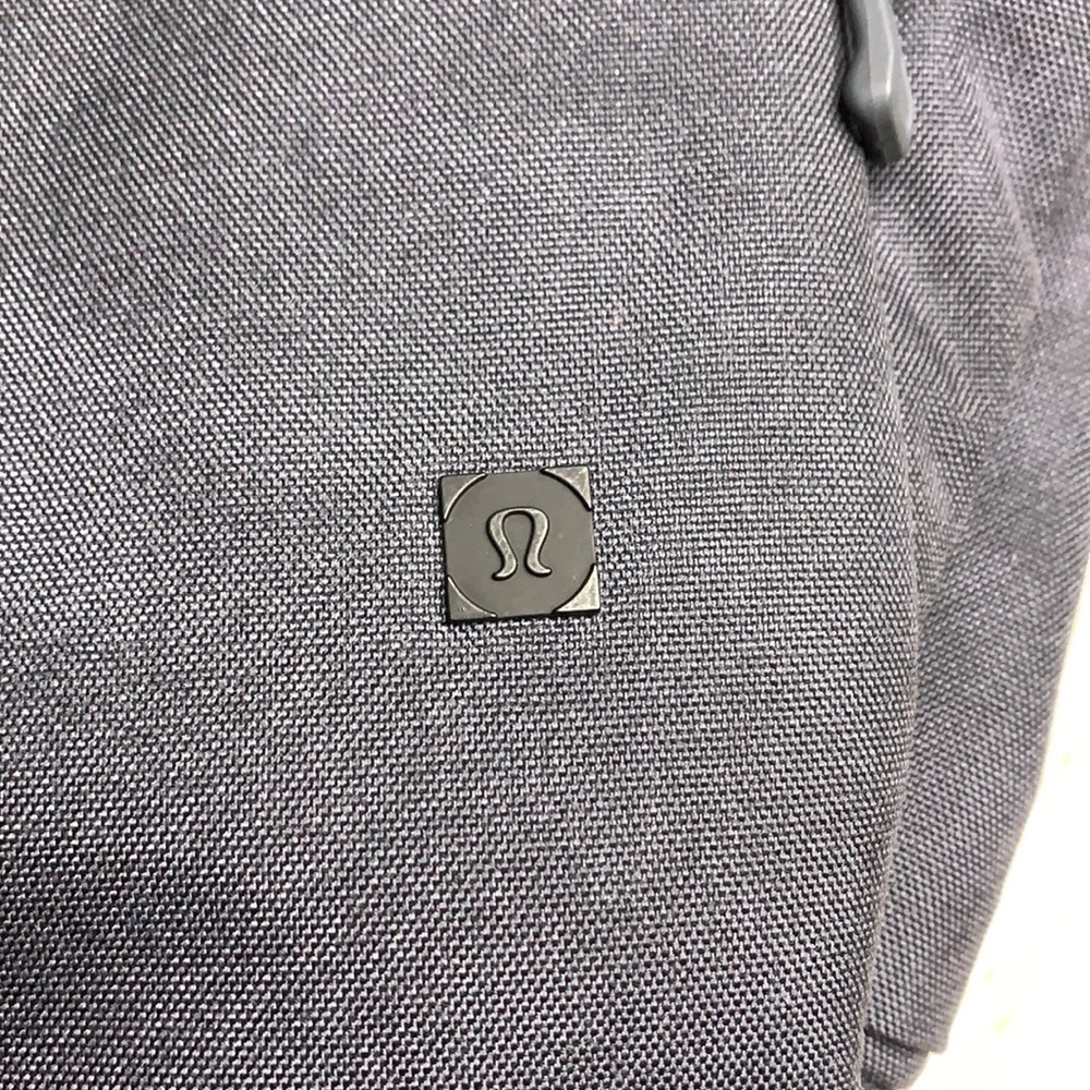 Lululemon Early Embark Backpack NWT Grey - Picture 11 of 16